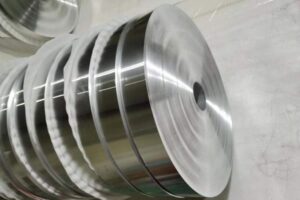 Piawaian toleransi untuk plat aloi aluminium dan jalur