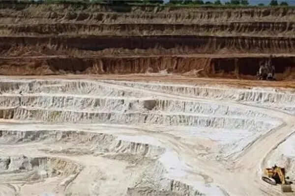 Aluminum ore mining